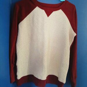 Maroon and white crewneck